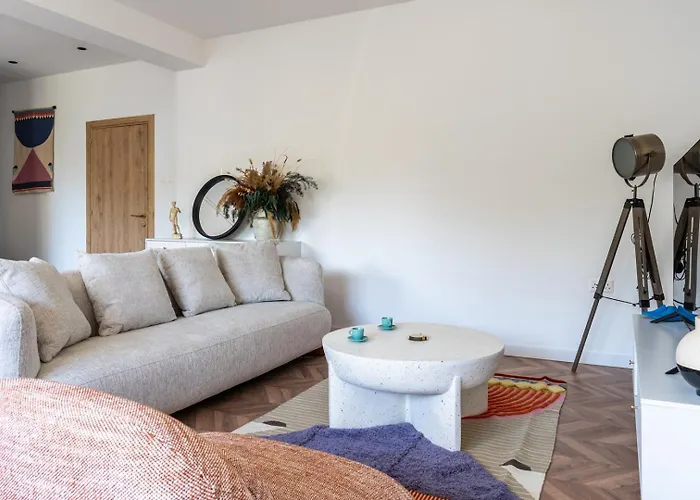 公寓 Modern Luxury 2br|park View & Balcony 尼科西亚